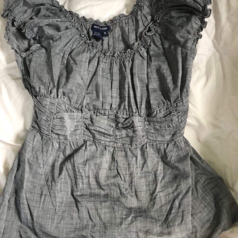 Max edition super adorable light weight top